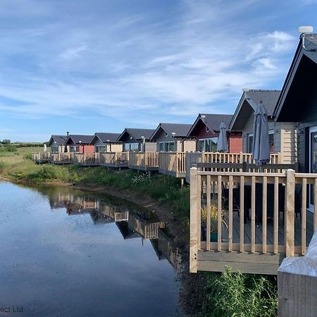 Lakeside Retreat At The Bay Filey, Sleeps 4, 2 Non-Shedding Dogs Welcome For Free Eksteriør bilde